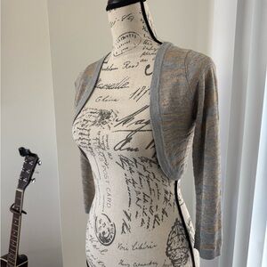 Express Cropped Cardigan Shrug Grey And Gold Size XS Women’s